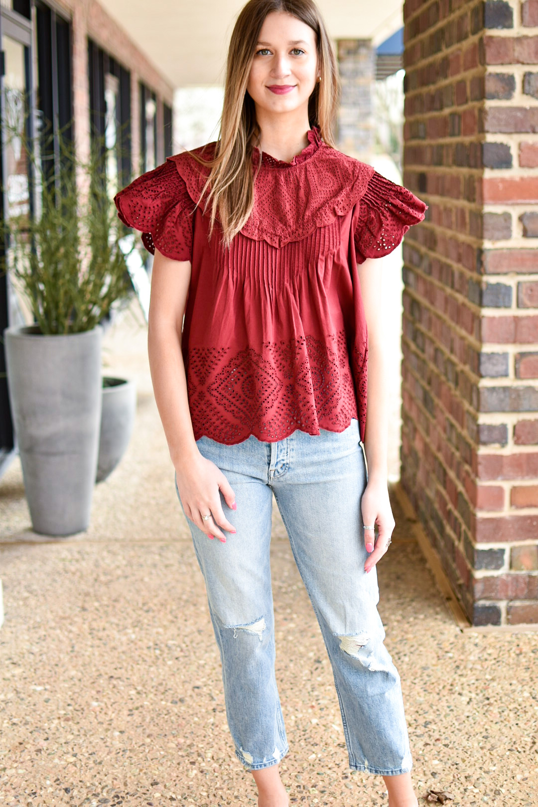 Train junk Repellent SEA NEW YORK Vienne Eyelet Short Sleeve Top in Red – Cayman's