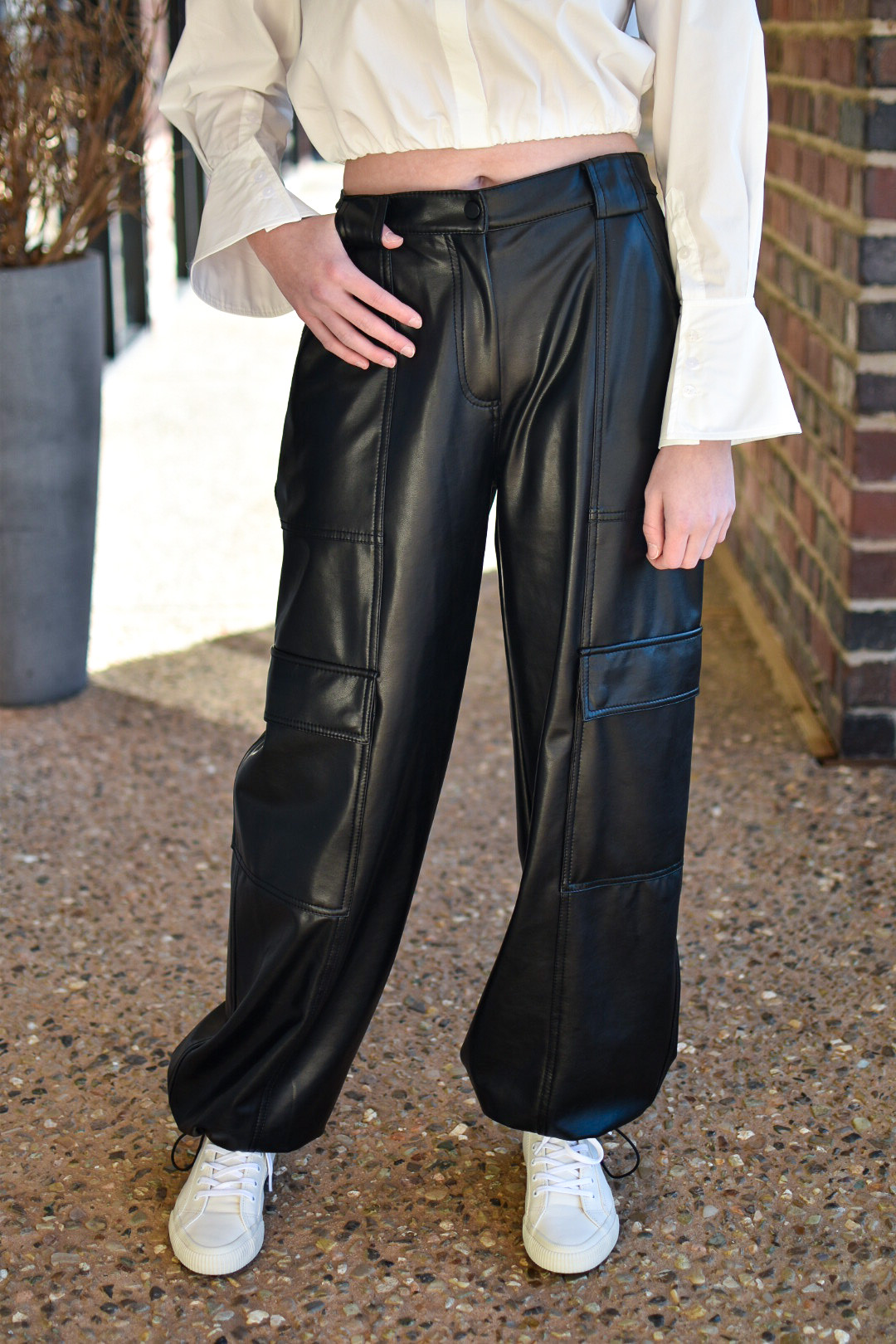 Styling Vegan Leather Pants  LivingLesh - a luxe lifestyle blog