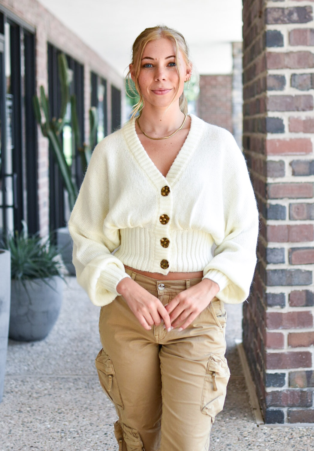 FARM RIO Bubble Knit Cardigan in Off-White – Cayman's