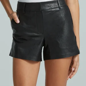 COMMANDO Faux Leather Tailored Short in Black