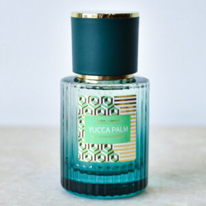 OLIVER FRAGRANCE CO Bougie Unisex Parfum in Yucca Palm
