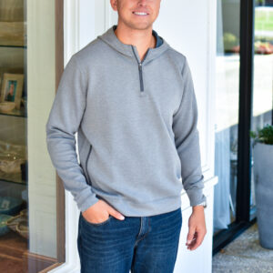 HOLDERNESS & BOURNE The Tilley Pullover in Heathered Charcoal
