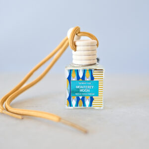 OLIVER FRAGRANCE CO Monterey Moon Bougie Car Freshener