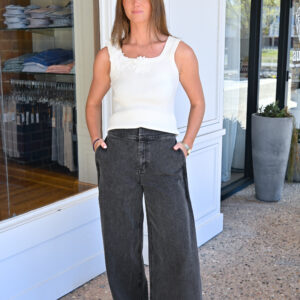 CURRENT AIR Abstract Flower Tank in White