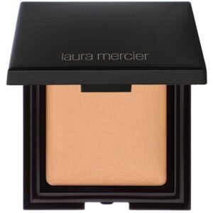LAURA MERCIER Candleglow Sheer Perfecting Powder 4