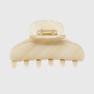 EMI JAY Lil Effing Clip in Buttercream